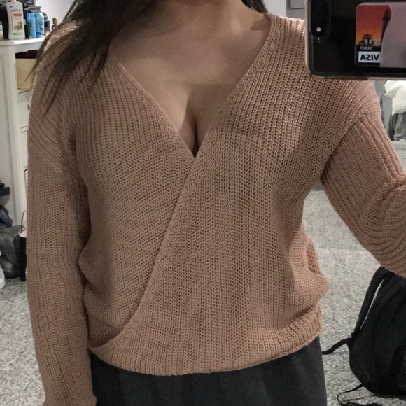 Sweater - Picture 1 of 5